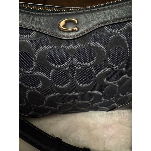 EXCELLENT CONDITION Denim leather coach purse - Picture 5 of 10